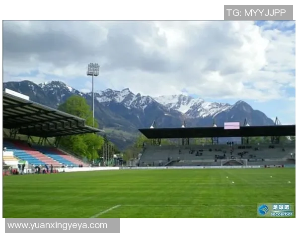 李敏镐心目中的足球偶像与他热爱的球场传奇故事